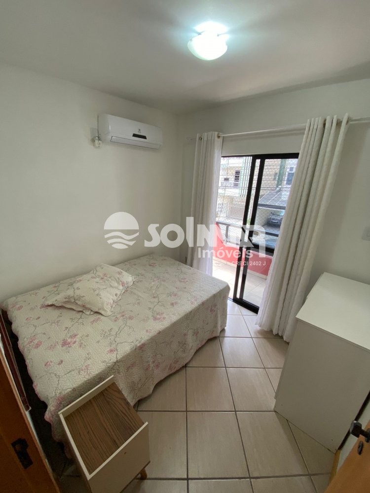 02 DORMITRIOS E 01 VAGA DE GARAGEM - MEIA PRAIA