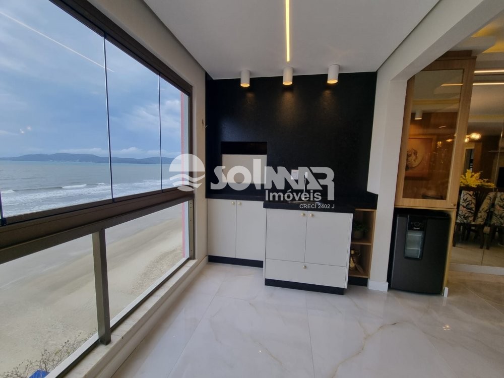 03 DORMITRIOS E 01 VAGA DE GARAGEM - FRENTE MAR