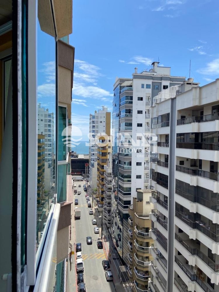 03 DORM SENDO 02 SUTES E 02 VAGAS - MEIA PRAIA