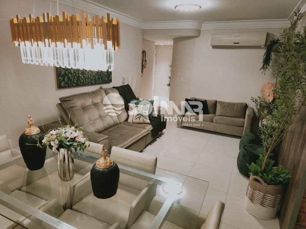 03 SUTES E 02 VAGAS DE GARAGEM - FRENTE MAR