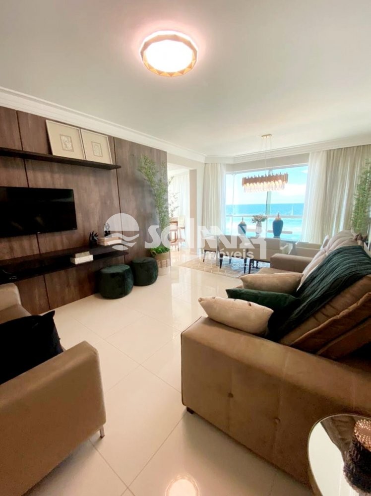 03 SUTES E 02 VAGAS DE GARAGEM - FRENTE MAR