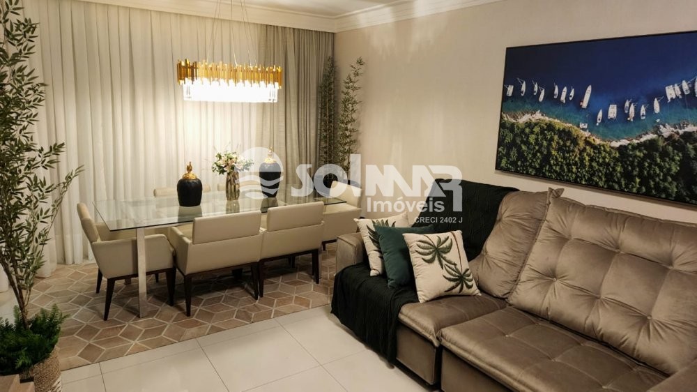 03 SUTES E 02 VAGAS DE GARAGEM - FRENTE MAR