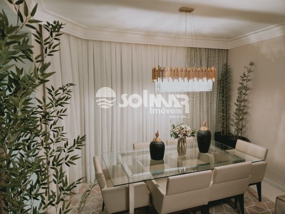 03 SUTES E 02 VAGAS DE GARAGEM - FRENTE MAR