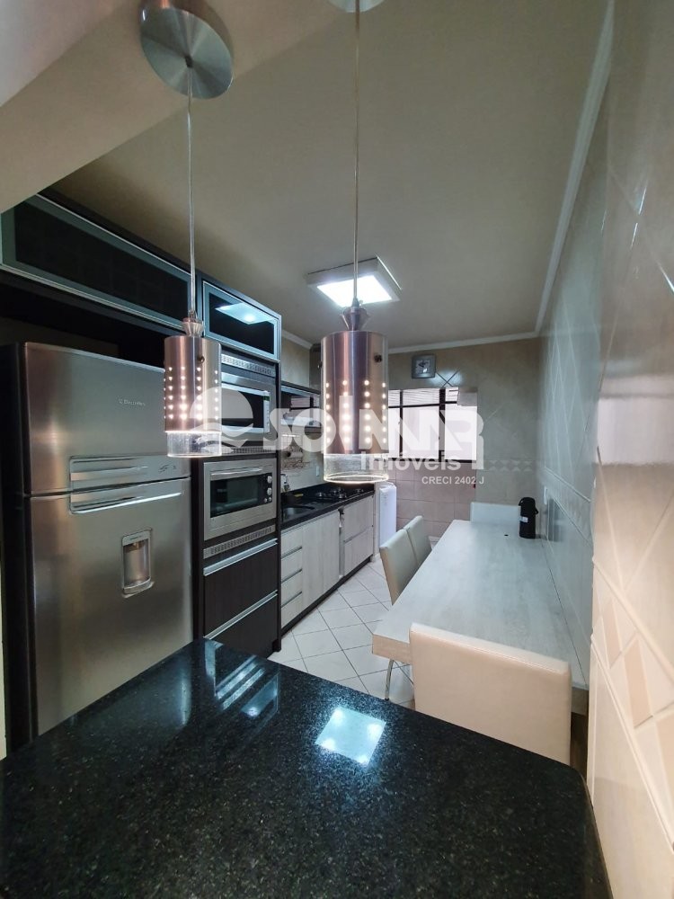 03 DORMITRIOS E 01 VAGA - MEIA PRAIA