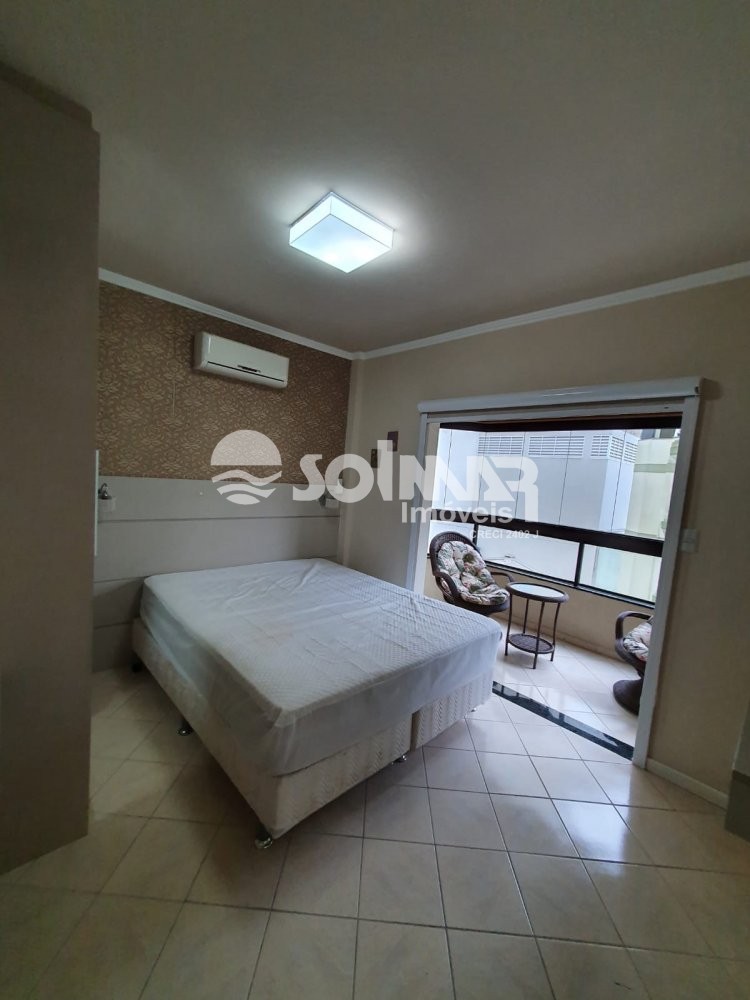 03 DORMITRIOS E 01 VAGA - MEIA PRAIA