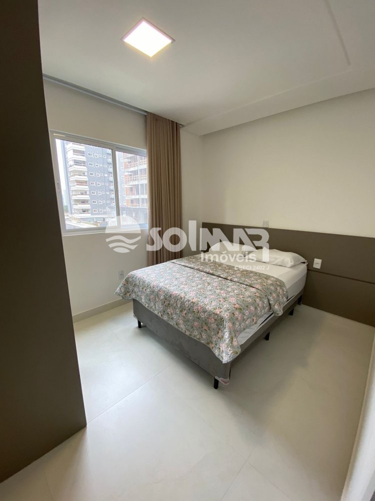 03 SUTES E 02 VAGAS DE GARAGEM - MEIA PRAIA