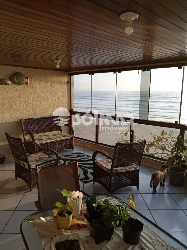 03 DORMITRIOS E 02 VAGAS DE GARAGEM - LATERAL MAR