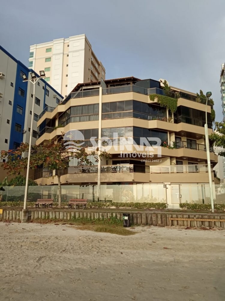 03 DORMITRIOS E 02 VAGAS DE GARAGEM - LATERAL MAR