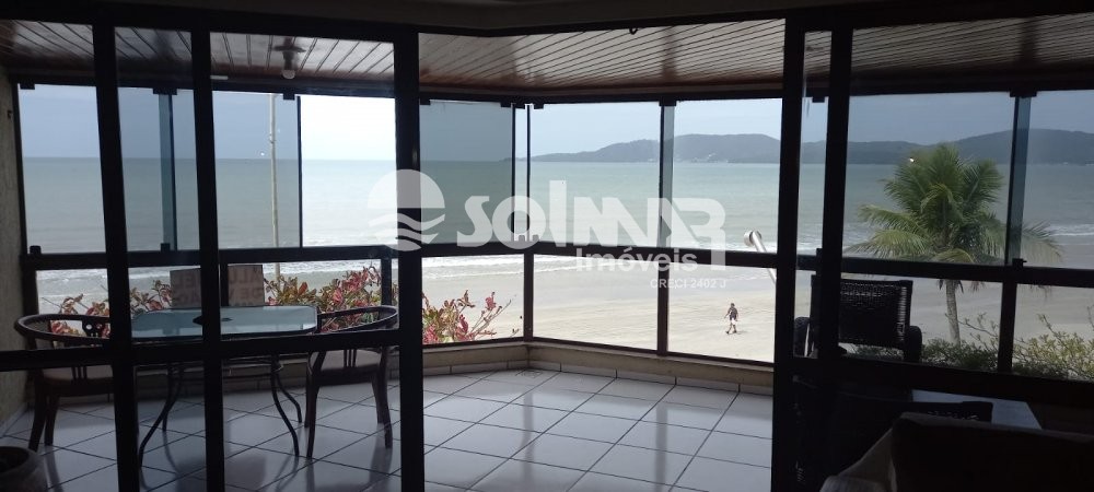 03 DORMITRIOS E 02 VAGAS DE GARAGEM - LATERAL MAR