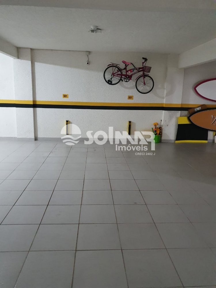 (ANUAL) 03 SUTES E 02 VAGAS - MEIA PRAIA