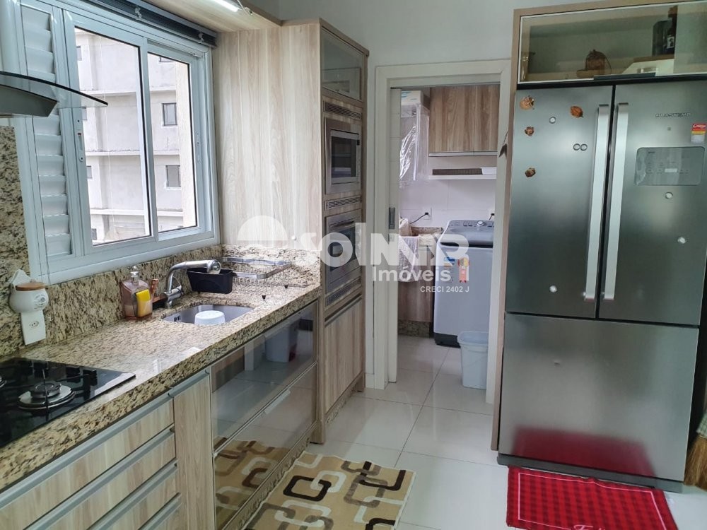 (ANUAL) 03 SUTES E 02 VAGAS - MEIA PRAIA