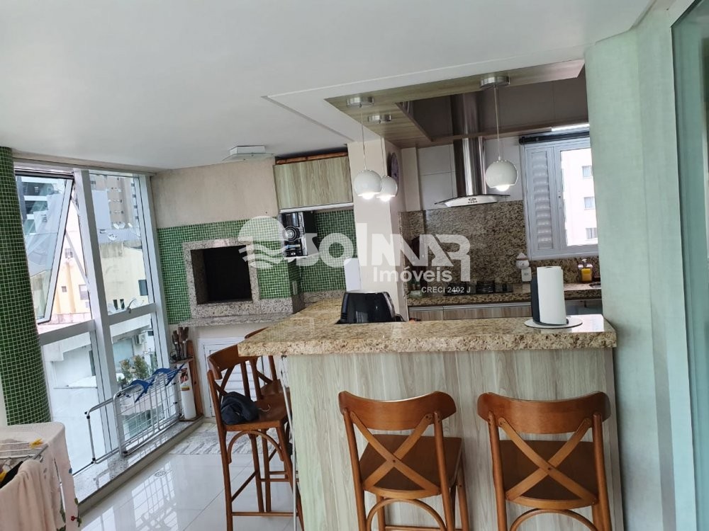 (ANUAL) 03 SUTES E 02 VAGAS - MEIA PRAIA