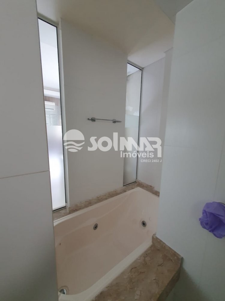 (ANUAL) 03 SUTES E 02 VAGAS - MEIA PRAIA