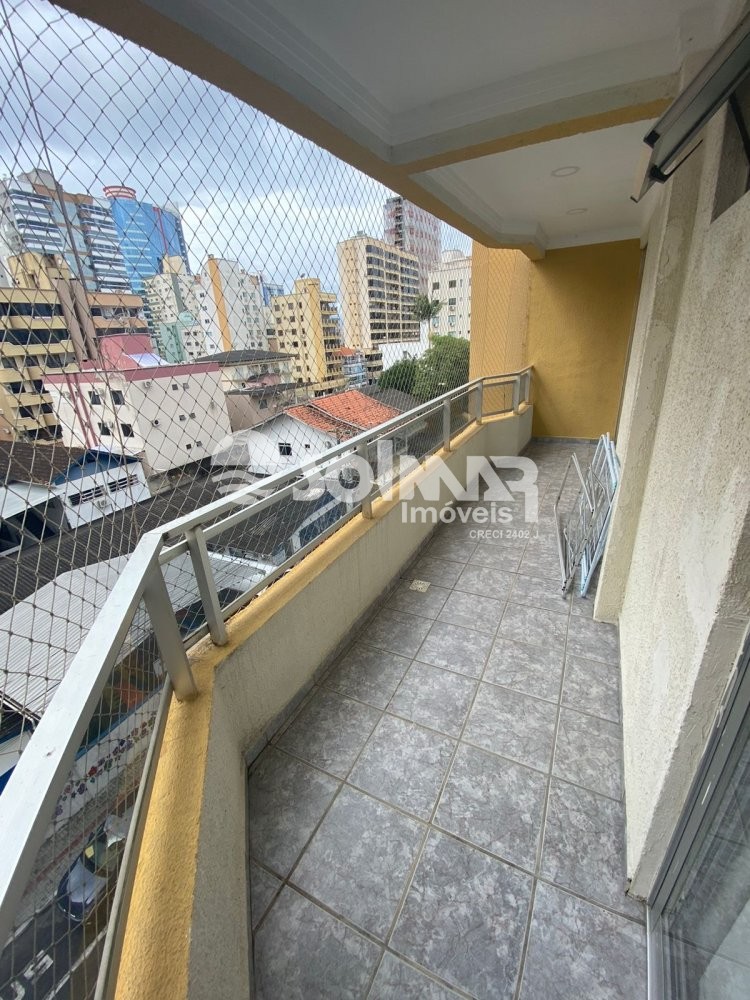 02 DORMITRIOS E 01 VAGA DE GARAGEM - MEIA PRAIA