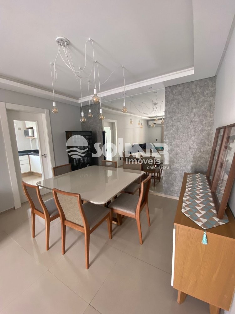 02 DORMITRIOS E 01 VAGA DE GARAGEM - MEIA PRAIA