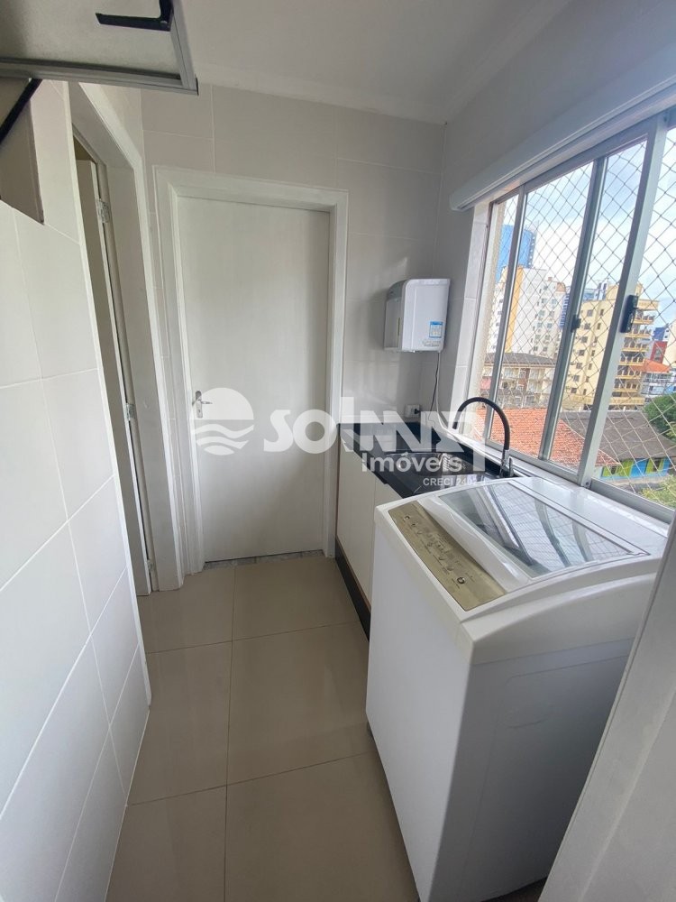 02 DORMITRIOS E 01 VAGA DE GARAGEM - MEIA PRAIA