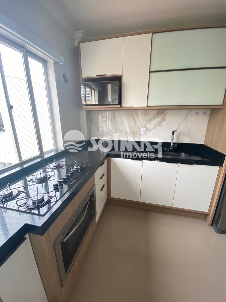 02 DORMITRIOS E 01 VAGA DE GARAGEM - MEIA PRAIA