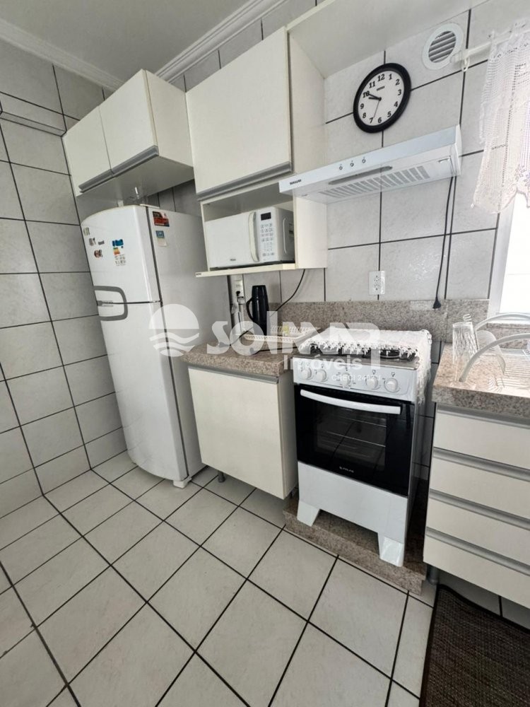 02 DORMIT�RIOS E 01 VAGA DE GARAGEM - QUADRA MAR