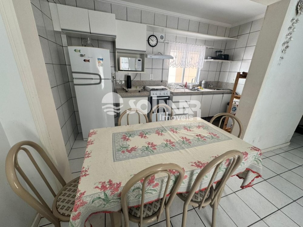 02 DORMIT�RIOS E 01 VAGA DE GARAGEM - QUADRA MAR