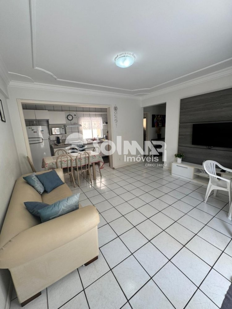 02 DORMIT�RIOS E 01 VAGA DE GARAGEM - QUADRA MAR