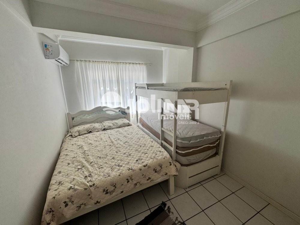 02 DORMIT�RIOS E 01 VAGA DE GARAGEM - QUADRA MAR