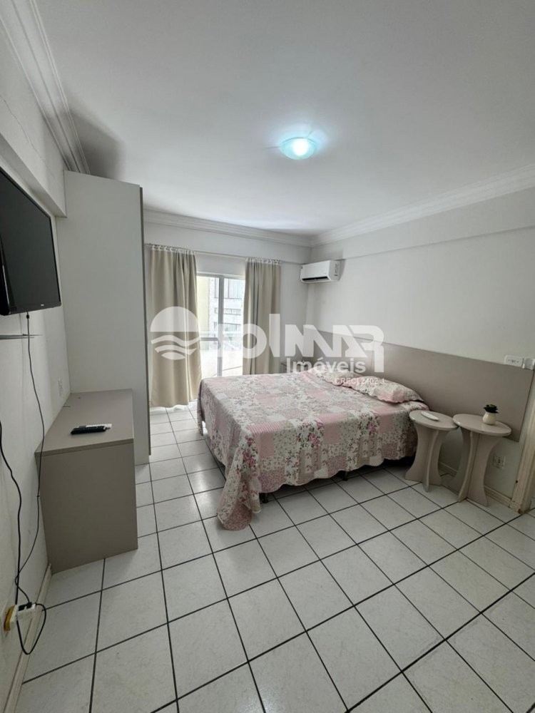 02 DORMIT�RIOS E 01 VAGA DE GARAGEM - QUADRA MAR