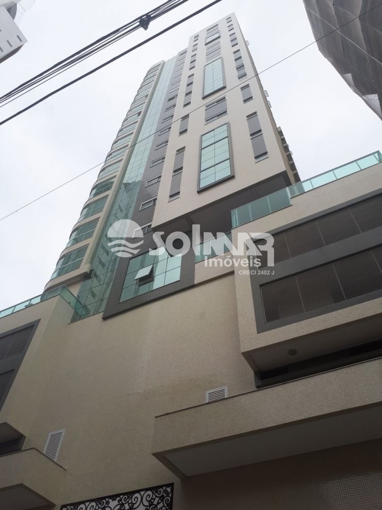 04 SUTES E 03 VAGAS DE GARAGEM - ALTO PADRO