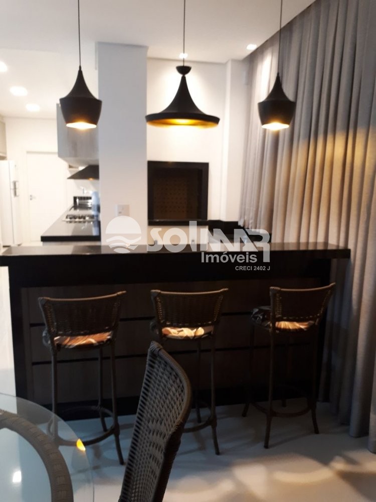 04 SUTES E 03 VAGAS DE GARAGEM - ALTO PADRO