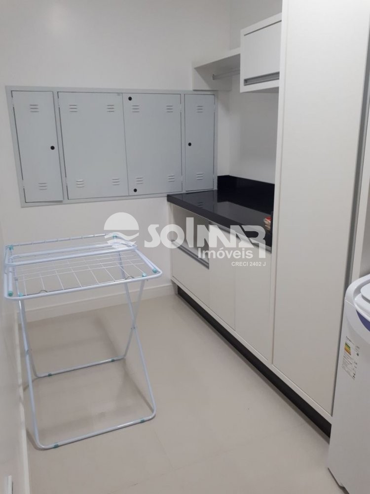 04 SUTES E 03 VAGAS DE GARAGEM - ALTO PADRO