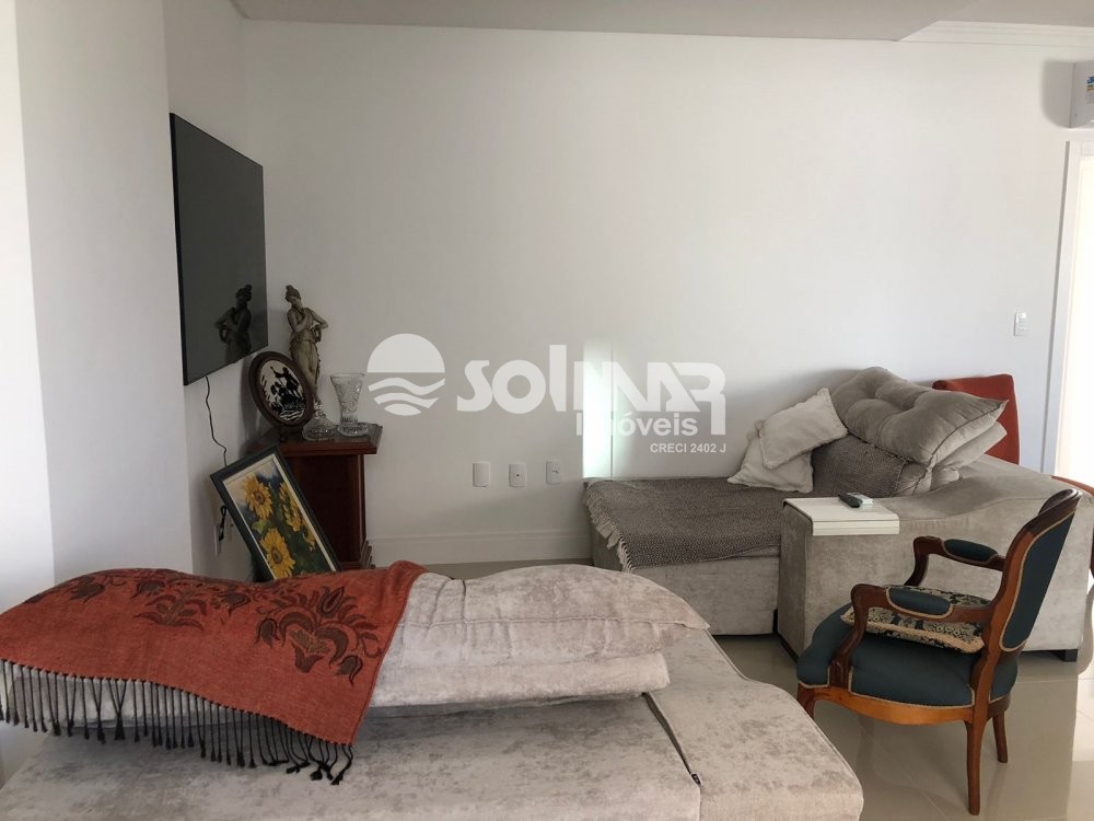 03 suites bem localizado 03 vagas em Itapema