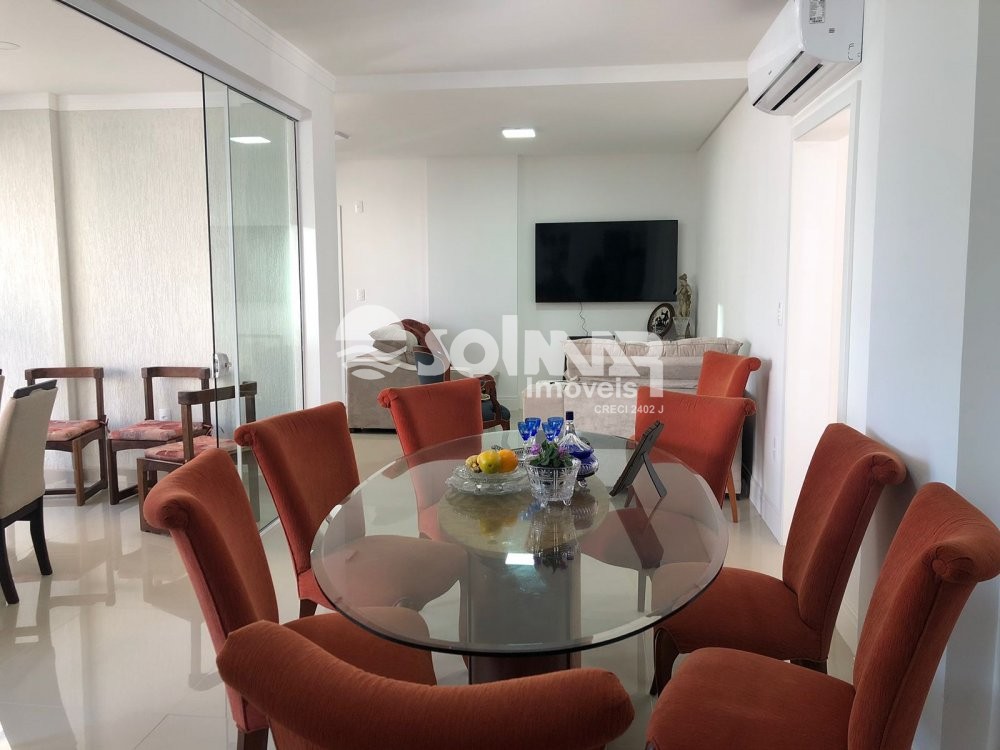 03 suites bem localizado 03 vagas em Itapema