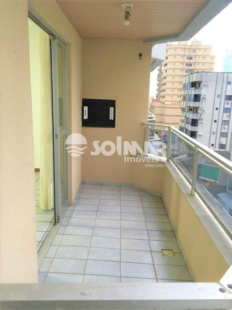 02 DORMITRIOS E 01 VAGA DE GARAGEM - MEIA PRAIA