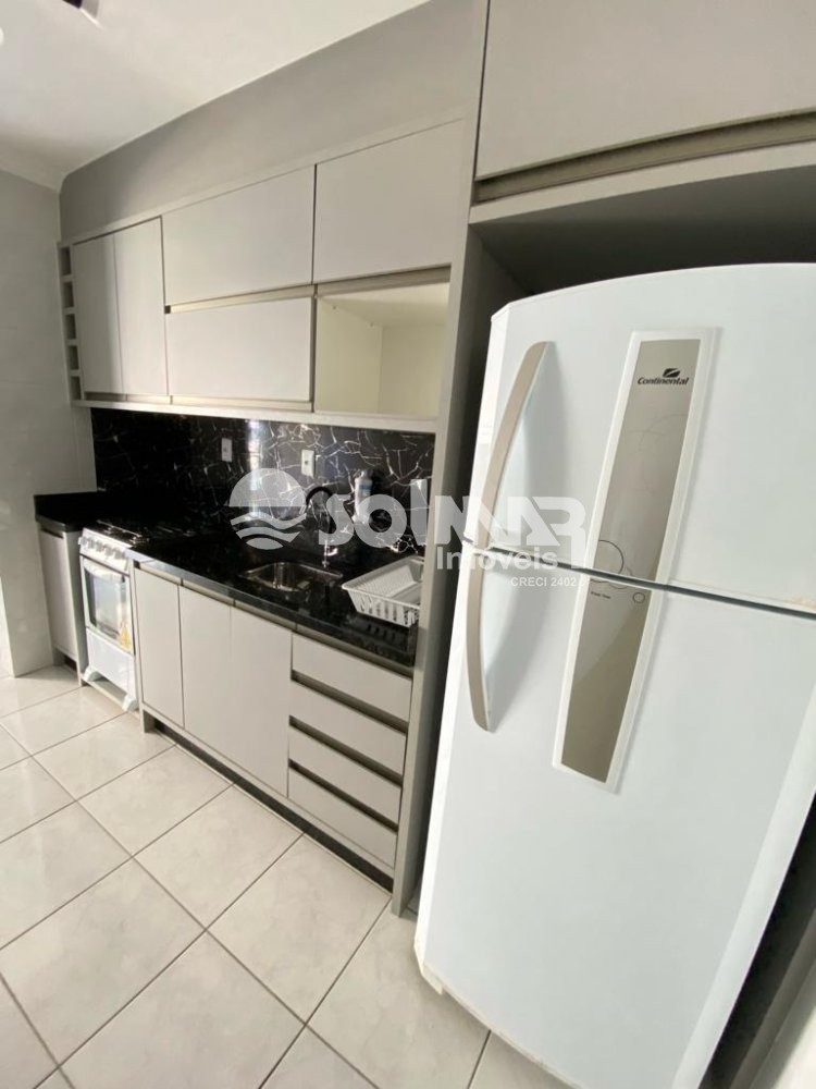 03 DORMITRIOS E 01 VAGA DE GARAGEM - LATERAL MAR