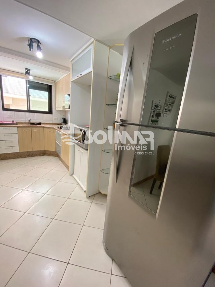 03 DORMITRIOS E 02 VAGAS DE GARAGEM - QUADRA MAR 