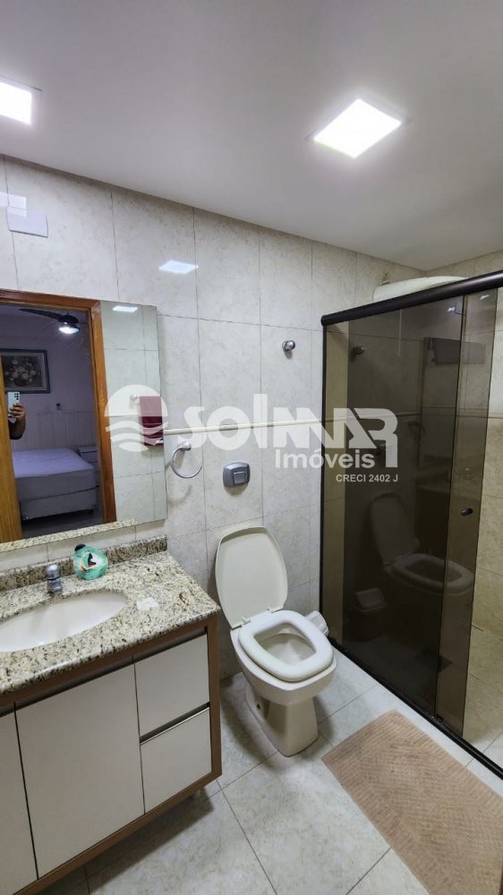 (ALUGUEL ANUAL) 03 DORM 01 VAGA - MEIA PRAIA