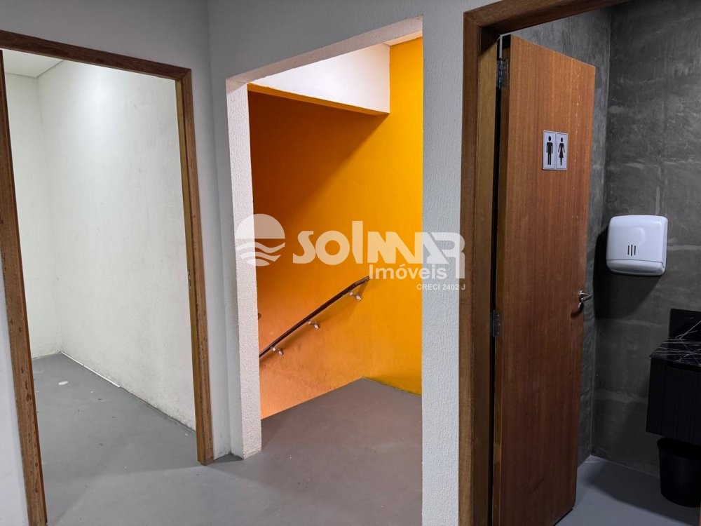 (ANUAL) BARRAC�O COMERCIAL - MEIA PRAIA 