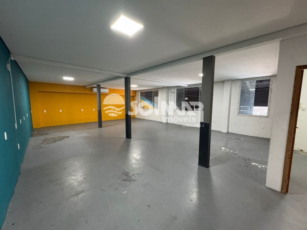 (ANUAL) BARRAC�O COMERCIAL - MEIA PRAIA 