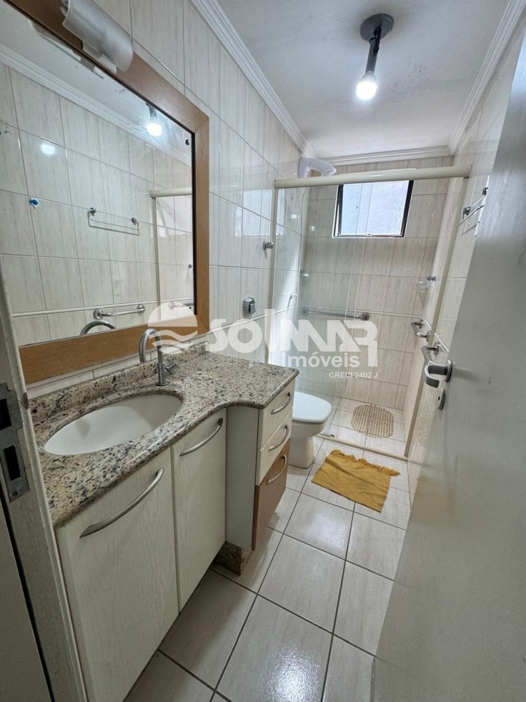 (ANUAL) 03 DORM E 01 VAGA - MEIA PRAIA 