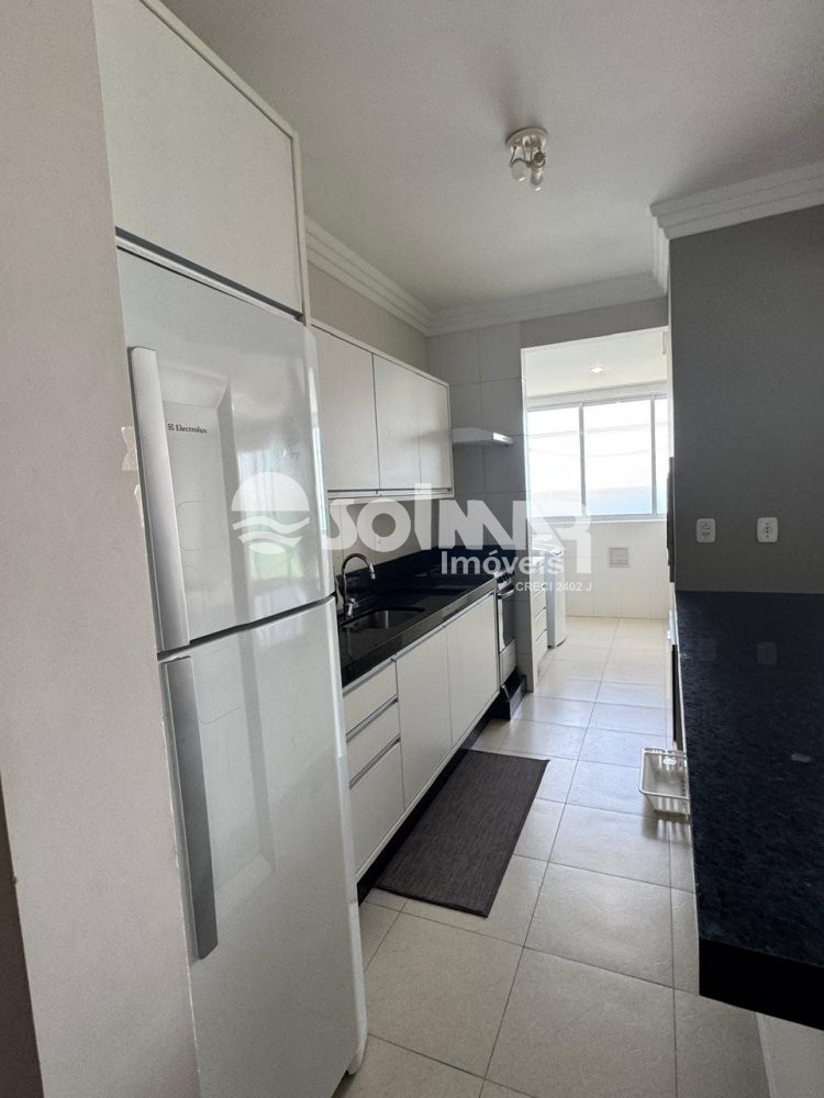 03 SUTES E 02 VAGAS DE GARAGEM - FRENTE MAR