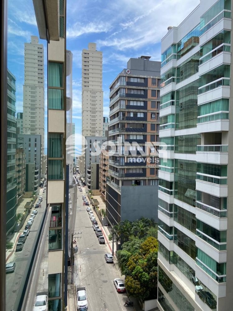 03 DORM SENDO 02 SU�TES E 01 VAGA - MEIA PRAIA