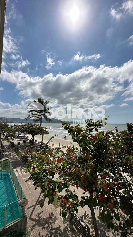 03 SUTES E 02 VAGAS DE GARAGEM - FRENTE MAR