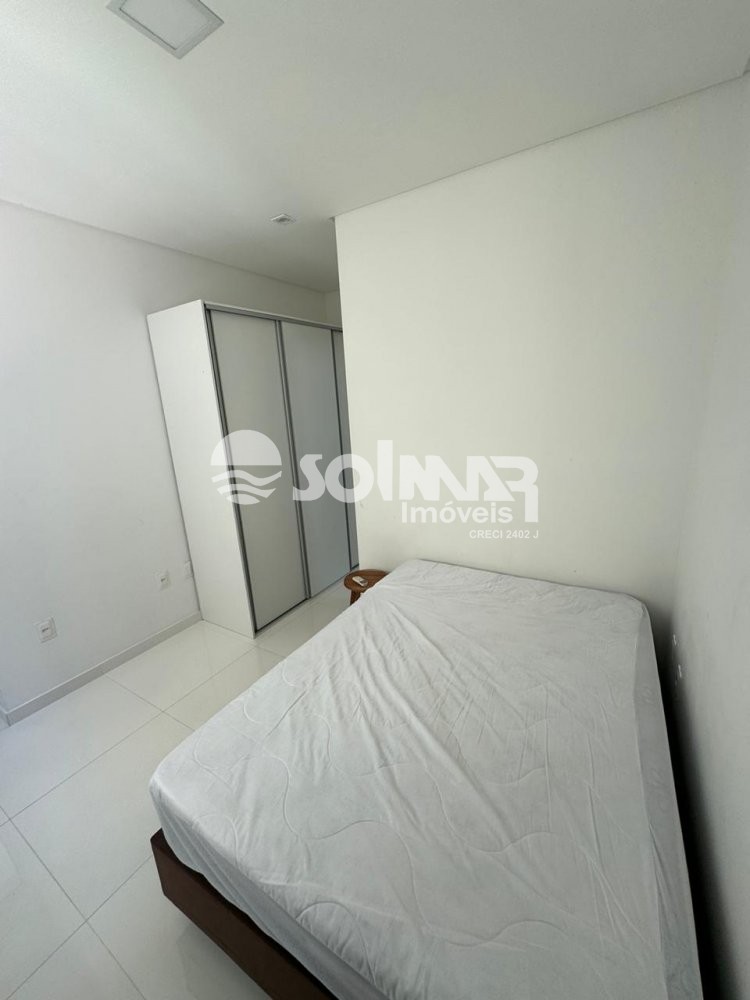 02 SUTES E 02 VAGAS DE GARAGEM - MEIA PRAIA