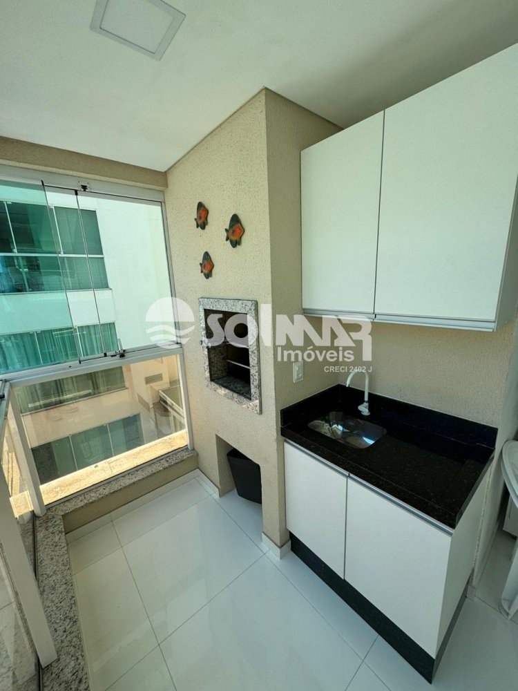 02 SUTES E 02 VAGAS DE GARAGEM - MEIA PRAIA