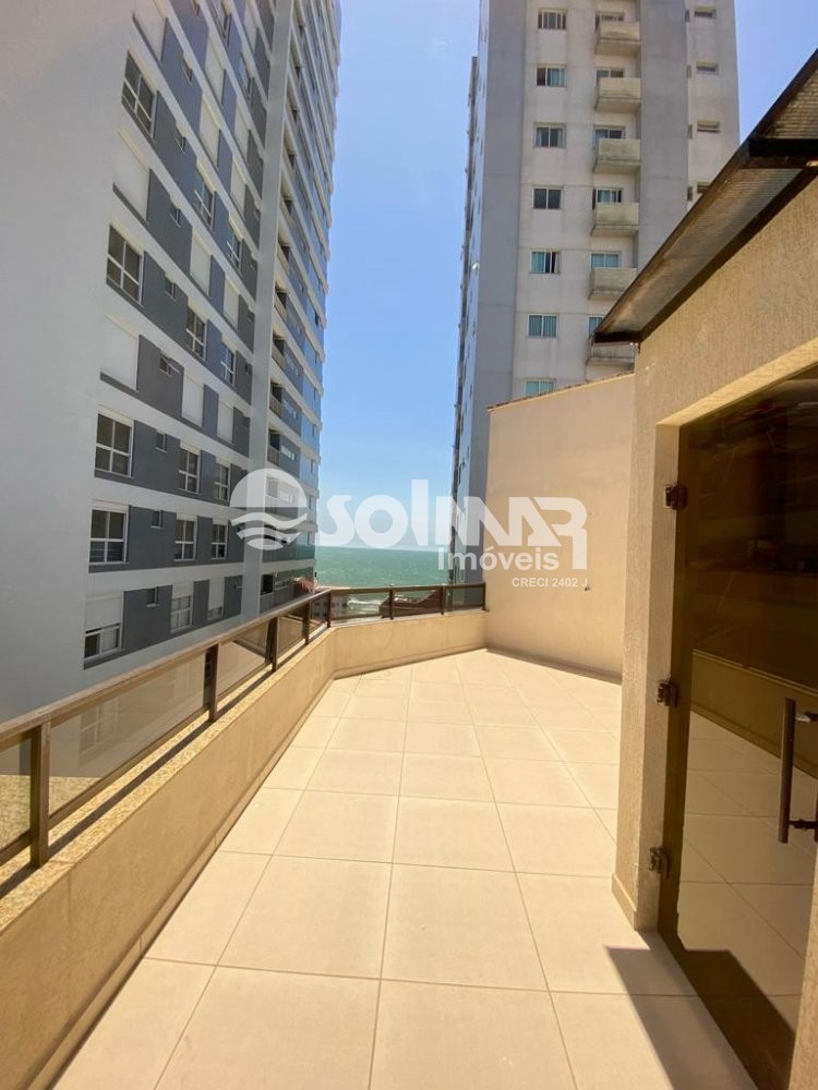 COBERTURA COM 03 DORM E 02 VAGAS - MEIA PRAIA