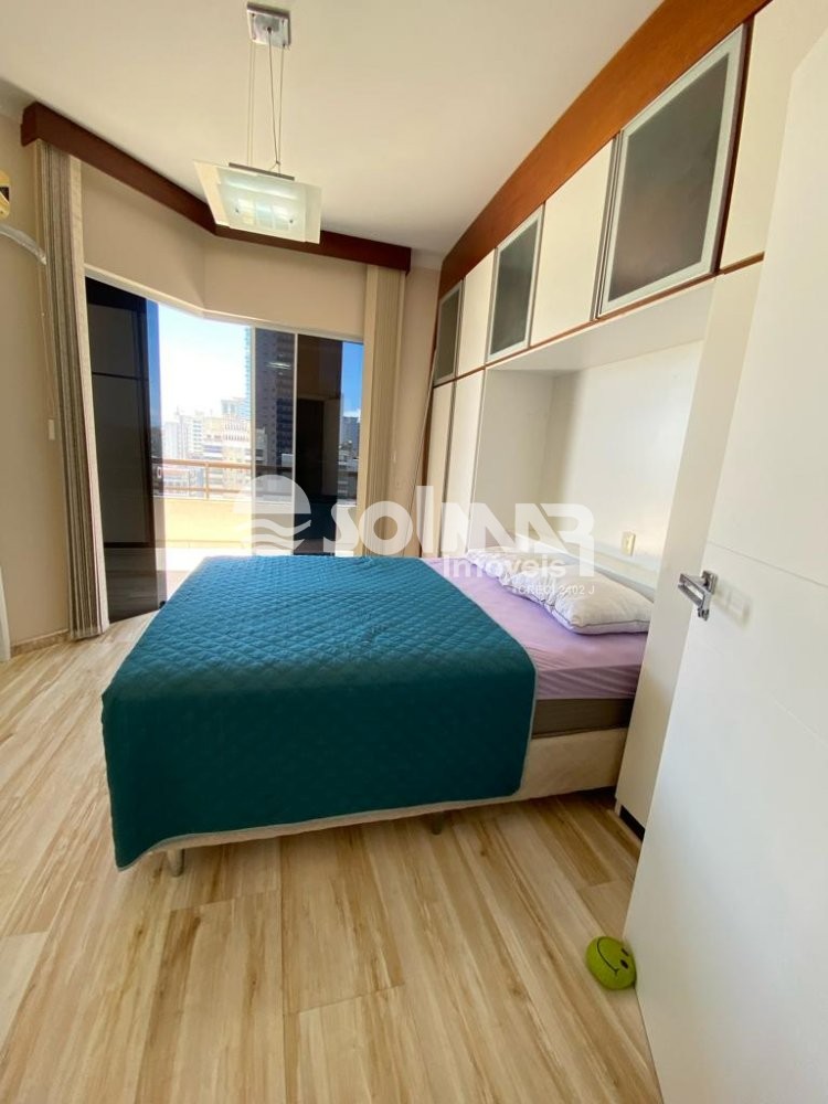 COBERTURA COM 03 DORM E 02 VAGAS - MEIA PRAIA