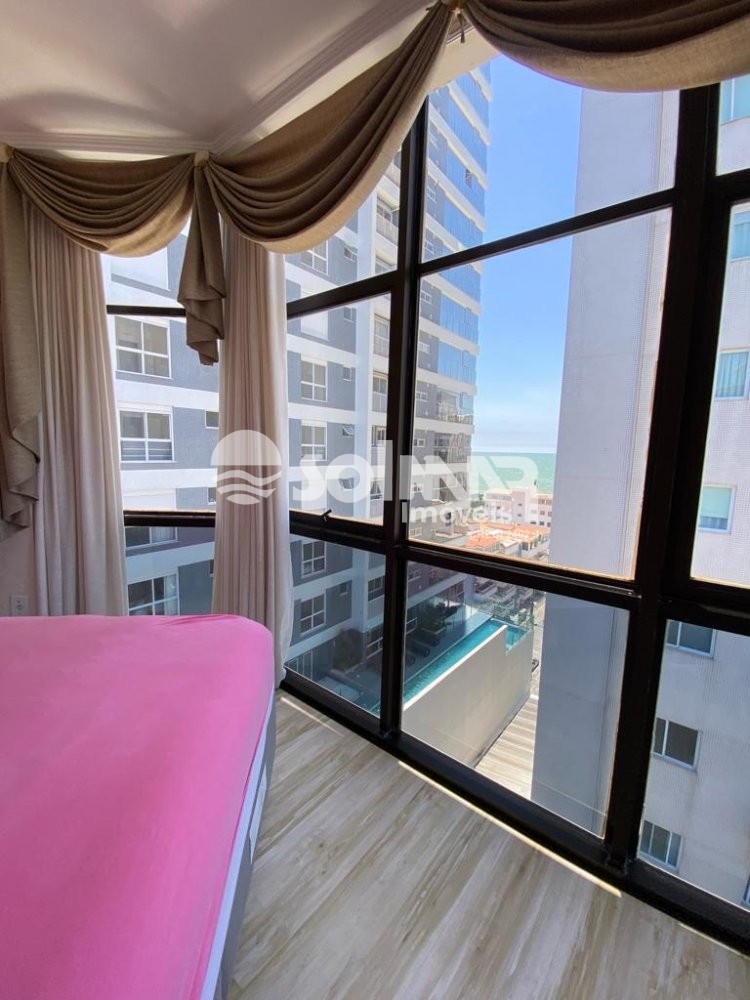 COBERTURA COM 03 DORM E 02 VAGAS - MEIA PRAIA