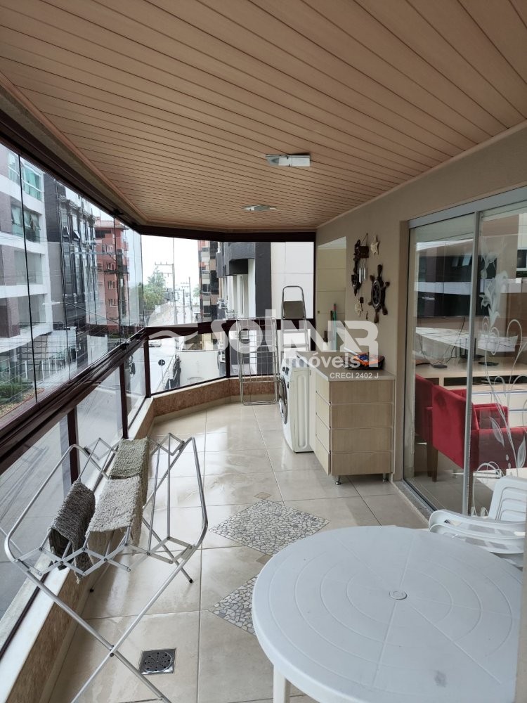 03 SUTES E 01 VAGA DE GARAGEM - QUADRA MAR NO CEN