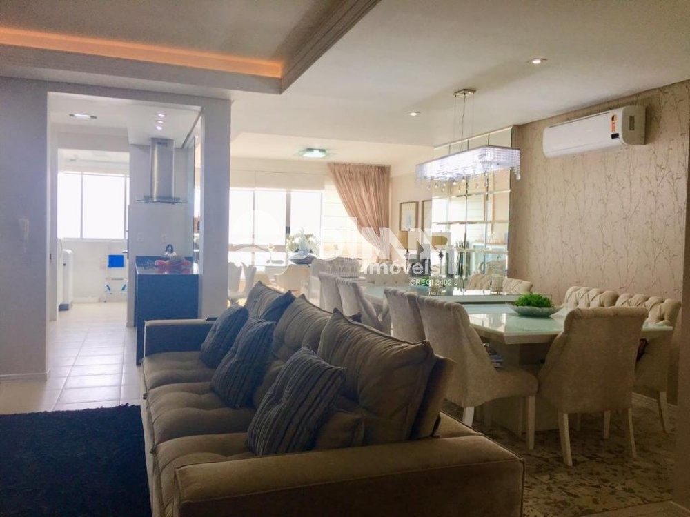 03 SUTES E 02 VAGAS DE GARAGEM - FRENTE MAR