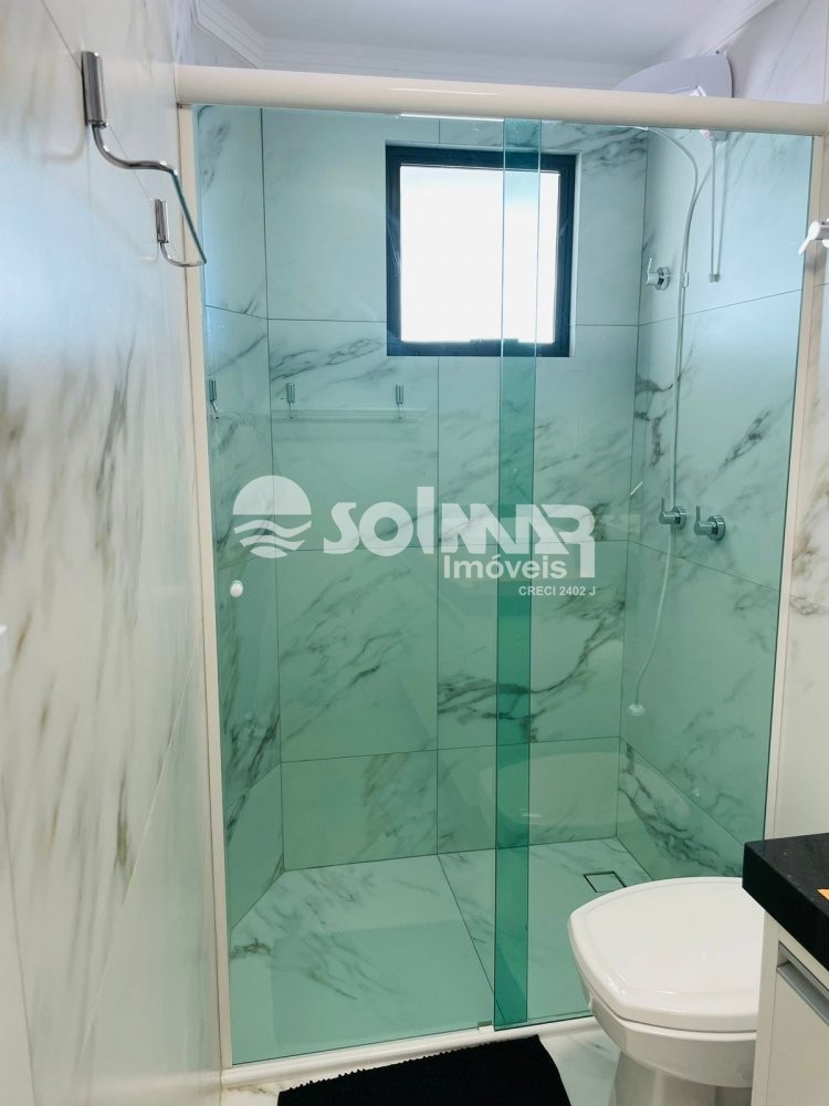 05 DORMIT�RIOS FRENTE MAR NA MEIA PRAIA