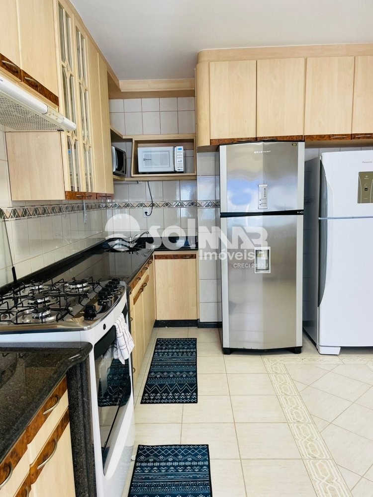 05 DORMIT�RIOS FRENTE MAR NA MEIA PRAIA